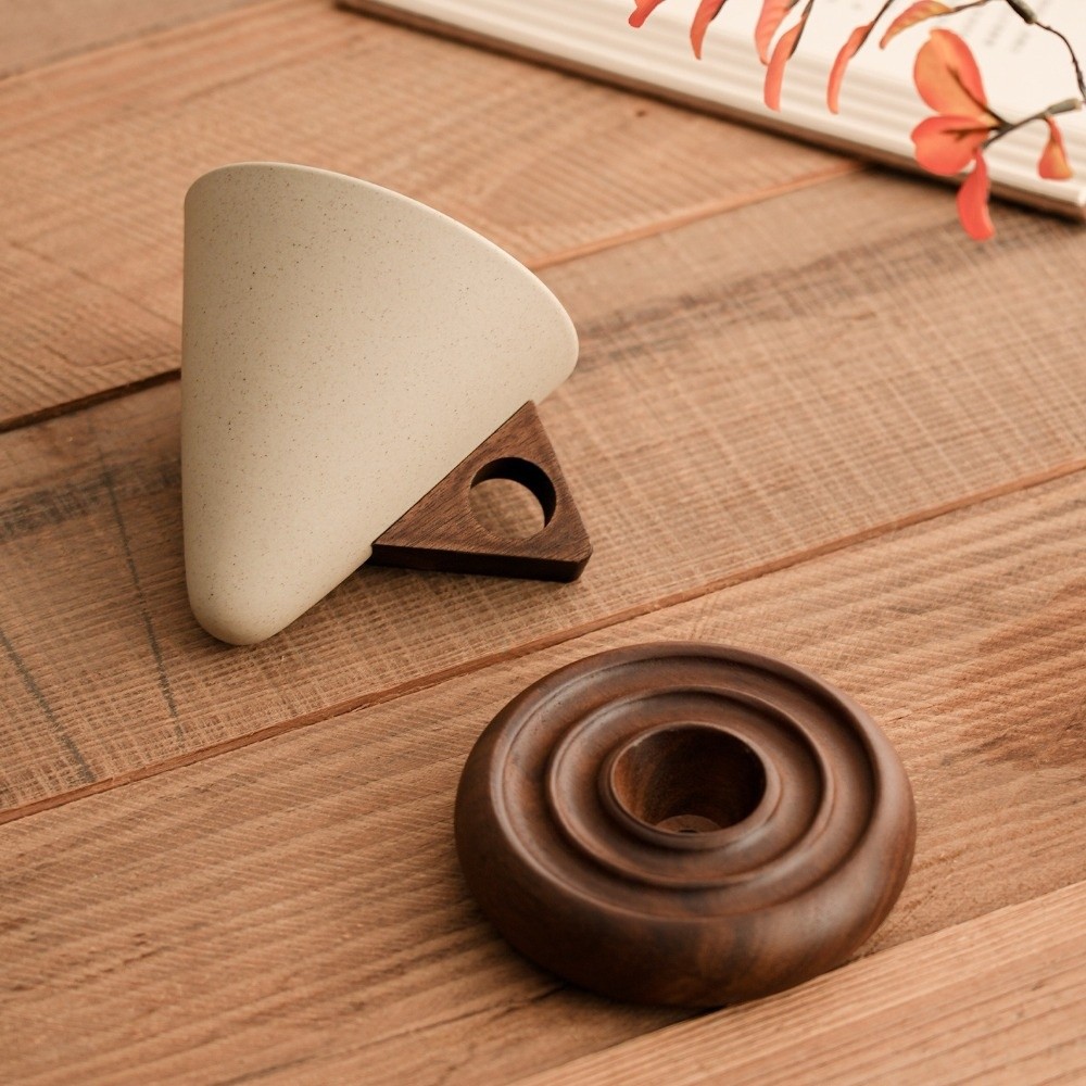 Coffee Tea Stand - Coarse Ceramic Triangular Cone Cup Retro